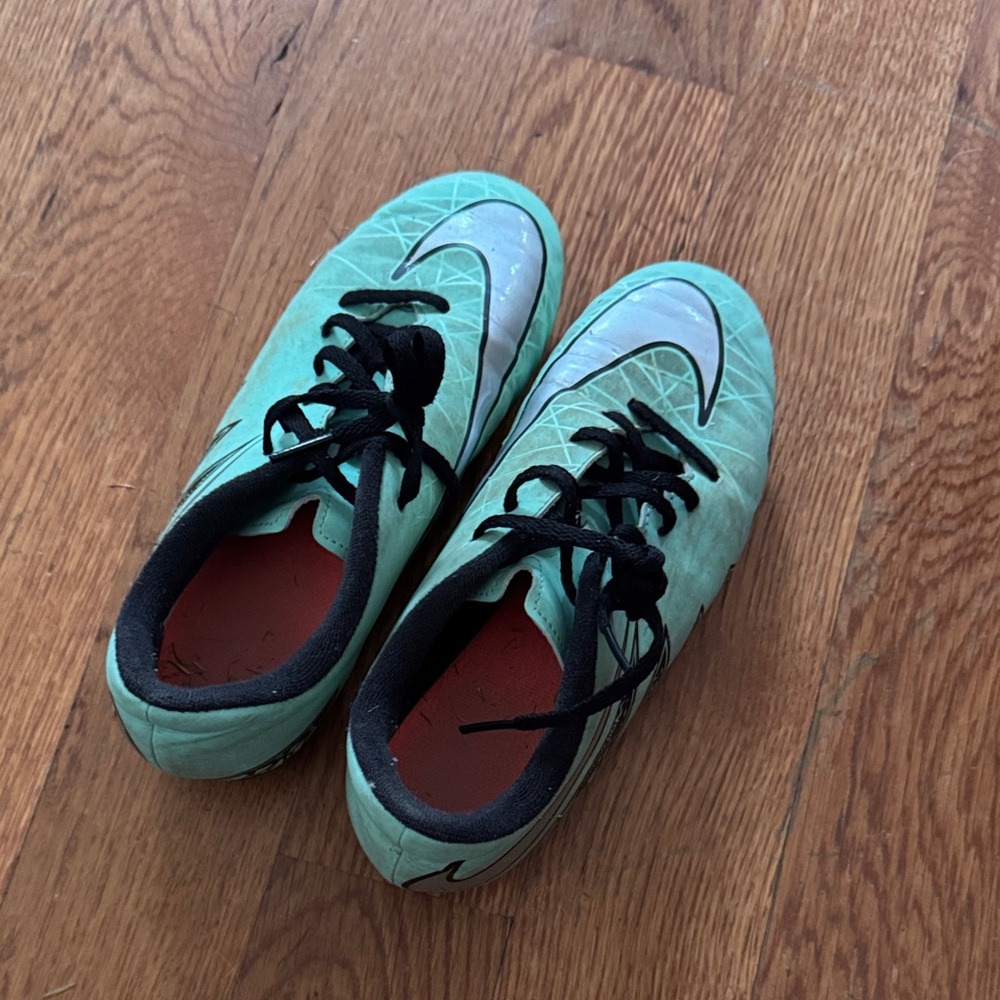 Nike Kids' Teal and Black ⚽️ Soccer Cleats